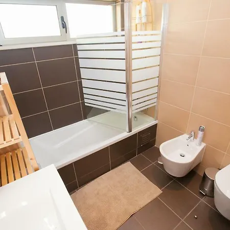 Modern Luxury Near Harbor Of Apartment Albufeira