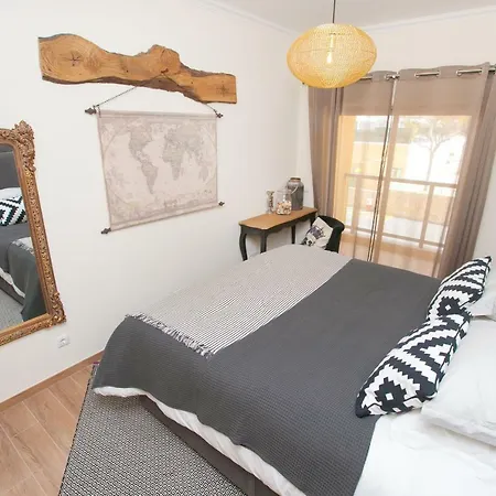 Modern Luxury Near Harbor Of Albufeira