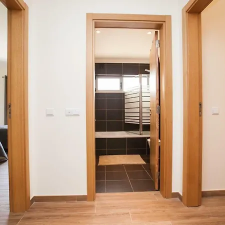 Modern Luxury Near Harbor Of Apartment *