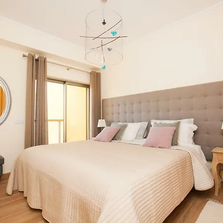 Modern Luxury Near Harbor Of 아파트 *